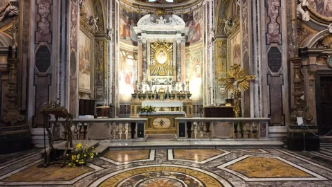 4K Slow Motion Perspective View Of Ornate Baroque Altar Rome Stock-Footage 331539536