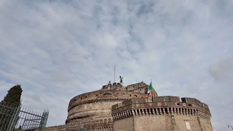 4K Slow Motion Perspective View Of Castel Sant Angelo Fortress Rome 動画素材 331541499