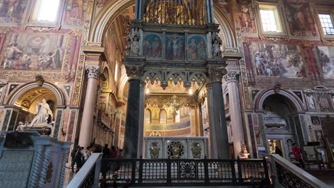 4K Slow Motion Perspective View Of Gothic Altar Sant Giovanni Rome 스톡 동영상 332274820