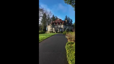 4K smooth stabilized footage of Pittock Mansion in Portland filmed early morning Video stock 325862999