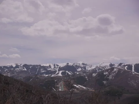 4K static timelapse shot of Olympic Park from Glenwild Loop Trail. Vidéo 49168907