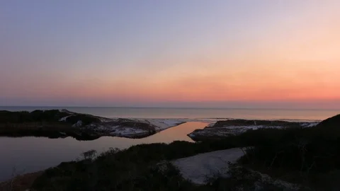 4K Stunning Sunset Timelapse Overlooking the Ocean Vidéo 111282397