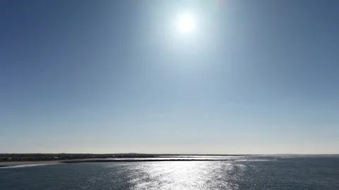 4K Sun Reflection at Tromora West Bay Beach Clare Видео 333703535
