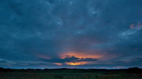 4K. The sun sets on the horizon. Time-lapse. Stock Footage 61090701