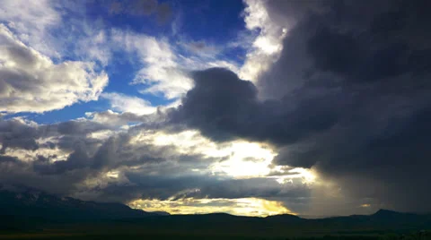 4K Sunset cloudscape in mountains Stock Footage 32207828