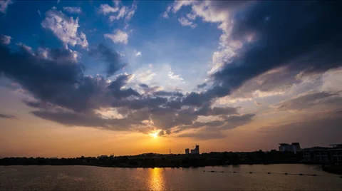 4K Sunset Over the Lake Stock Footage 35241082