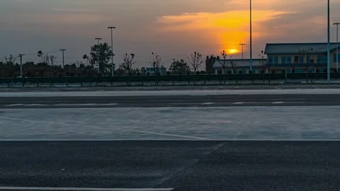 4K Sunset Timelapse at Highway Service Area 库存影片 344372329