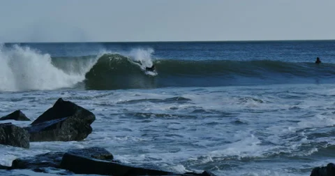 4K, Surfing, ocean, waves Vidéo 46690932