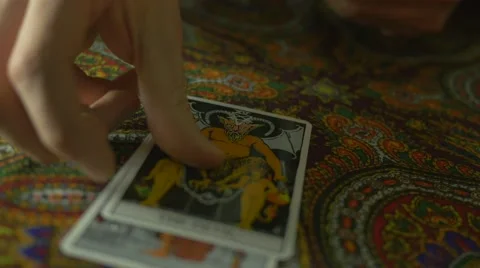 4K Tarot Warlock Telling The Future Видео 53207736
