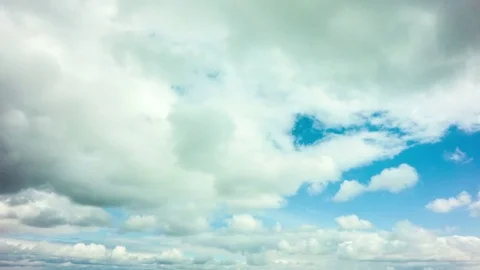 4k Taym laps daytime sky with fluffy clouds Stock Footage 74632133