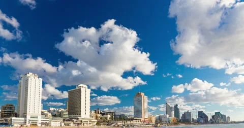 4K Tel Aviv At Day Beachfront - Time Lapse, Tilt Down 스톡 동영상 57969562