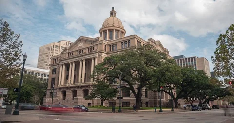 4K Time Lapse of 1910 Harris County Courthouse in Downtown Houston Texas Stock-Footage 124904171