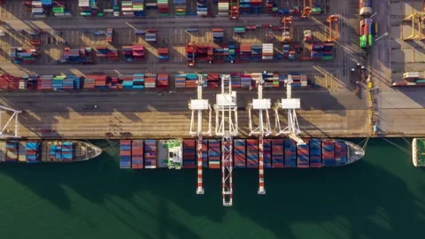 4k Time lapse Aerial view container ship carrying container shipping and Cargo Stock-Footage 336270082