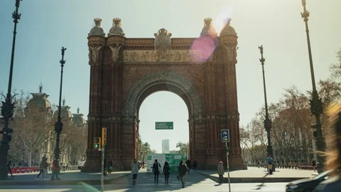 4K Time lapse of Arc de Triomf during sunny day Stock Footage 201320684