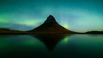 4K Time lapse of Aurora Borealis over Ki... | Stock Video | Pond5