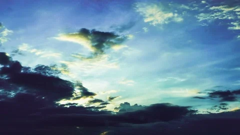4K Time lapse beautiful fluffy storm cloudy blue sky smoothly flowing Video stock 91936855
