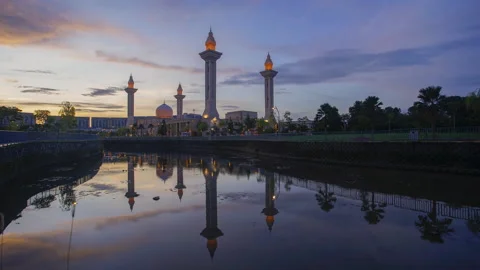 4K Time-lapse of Beautiful mosque during sunset. Video stock 231821231