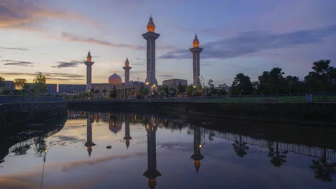 4K Time-lapse of Beautiful mosque during sunset.Zoom In effect Stock Footage 231821253