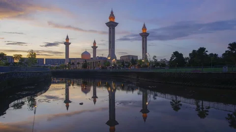 4K Time-lapse of Beautiful mosque during sunset with Stock Footage 231821535