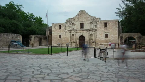 4K  time lapse, blurred motion of tourists at the Alamo in San Antonio, Texas Stock Footage 194079813