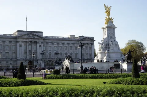 4k Time lapse of Buckingham Palace on a sunny day normal color Vídeo Stock 47865490