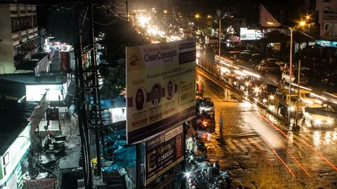 4K Time Lapse Of A Busy Traffic Junction In Mumbai At Night Video stock 92909538