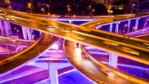 4K Time lapse - Car driving on an elevated road at night Video stock 114156845