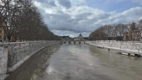 4K Time-lapse Day To Night View Of Vatican And Tiber River Rome Vídeo Stock 331541617