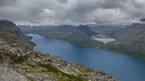 4K Time-lapse of Dramatic Clouds on Besseggen Ridge, Norway. Video stock 101052189