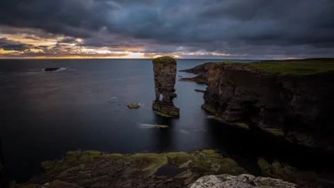 4K Time Lapse of a Dramatic Sky Over The Yesnaby Stack in Orkney Video stock 256095817
