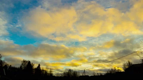 4k time lapse evening running sky. Video stock 58360753