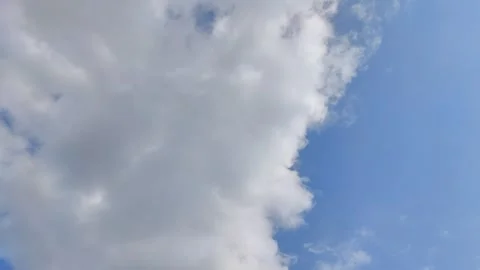 4k time lapse of half clouds in the screen to the full one Stock Footage 336037175