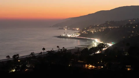4K time lapse high view of PCH evening traffic in Pacific Palisades and Malibu 스톡 동영상 159809743