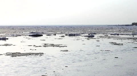 4k Time-lapse Ice drift on the river. In the spring the ice floats on the river 스톡 동영상 62491155