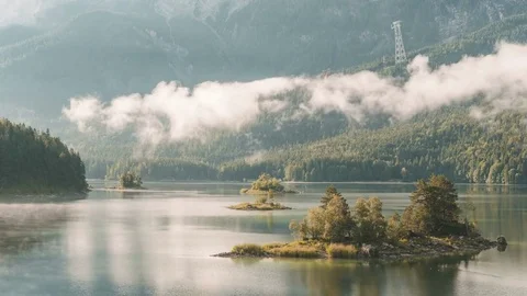 4K time lapse lake Eibsee with a view over the Zugspitze in Bavaria Germany Stock-Footage 85107247
