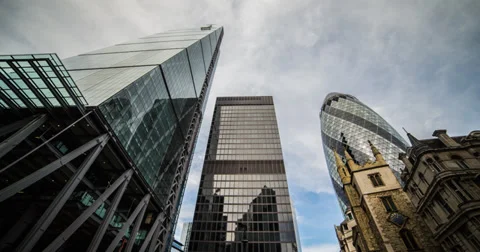 4K time lapse looking up at the London Financial District skyscrapers Stock Footage 39657095