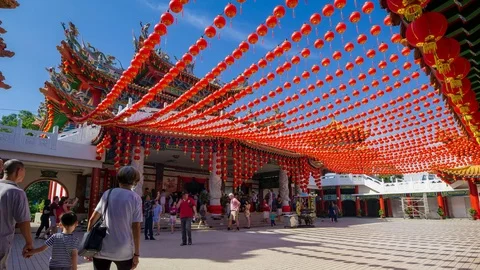 4K Time lapse of Malaysian praying for prosperity  at Thean Hou temple Stock Footage 101499384