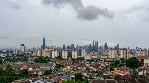 4k Time lapse of monsoon clouds over downtown Kuala Lumpur. 스톡 동영상 95163740