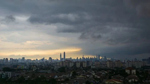 4K time lapse of monsoon rain over down town Kuala Lumpur, Malaysia. Stock Footage 127692631