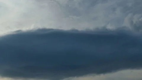 4K time Lapse of moving cloud at sunrise Vidéo 84092551