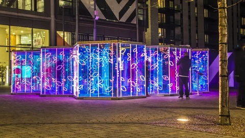 4K time lapse of neon lights maze for Christmas in London Stock Footage 100985679