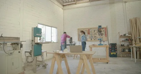 4K Time-lapse of New Generation two carpenter building design house model Видео 127403912