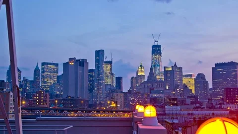 4K Time Lapse of New York City Skyline at Sunset 動画素材 71176129