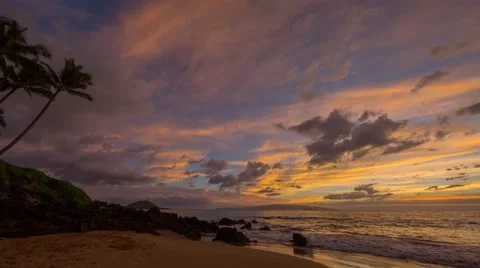 4k Time-lapse Photography with Sunset on hawaiian beach Stock-Footage 44202479