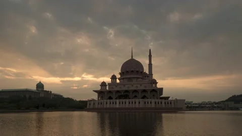 4K time lapse Putra Mosque Putrajaya sunrise Stock Footage 144973327