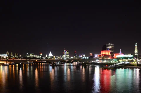 4k Time Lapse of River Thames at night, London Stock-Footage 27892626
