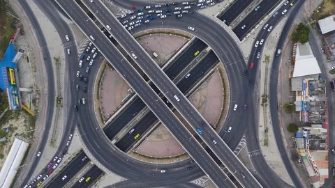 4K Time lapse of rush hour roundabout Video stock 121813044