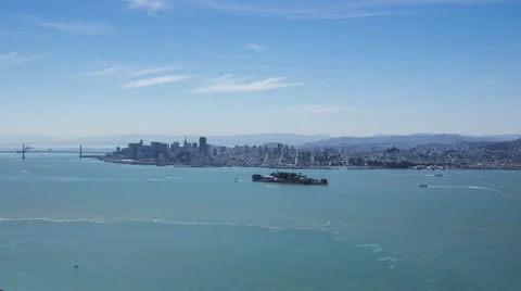 4K time lapse - sailing around Alcatraz and San Francisco 動画素材 63773855