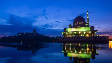 4K Time lapse of sunrise over Putra mosque in Putrajaya, Malaysia. Zoom In. Stock Footage 90284027