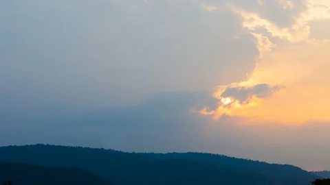 4K Time lapse sunset and beautiful twilight fluffy storm cloudy Stock Footage 100620108